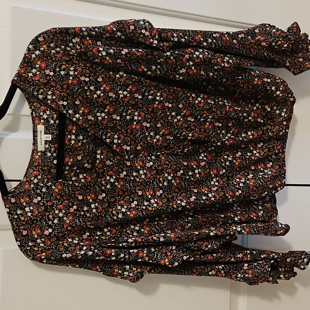 Max Studio Floral V Neck Blouse - Black Multi